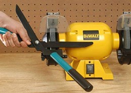 Esmeril de Banco 6 pulg DeWALT5